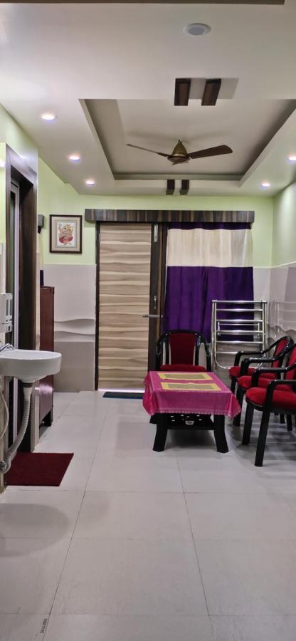 Ln Beach Homestay Puri Exterior photo